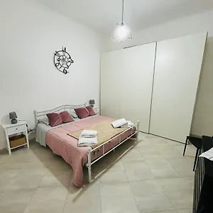 https://la-coccola-napoletana.hotels-amalfi.com