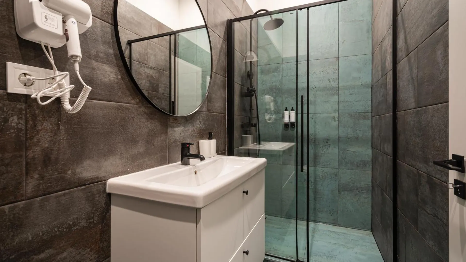 R38 Boutique Apartments, Best Location By Bqa Budapest Apartment