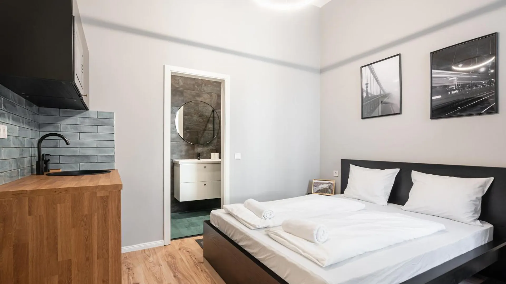 R38 Boutique Apartments, Best Location By Bqa Budapest Hungary